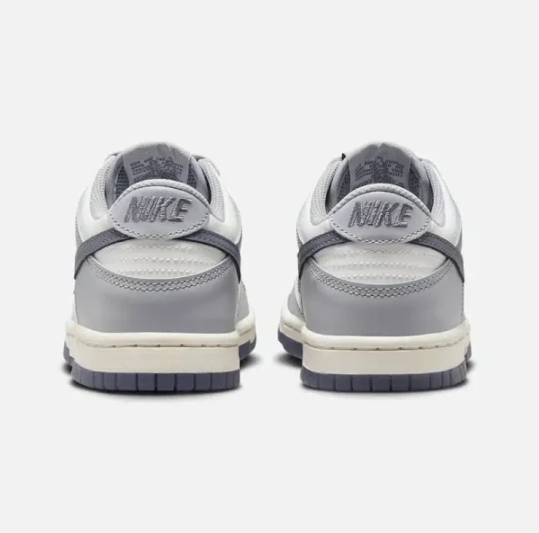 NIKE DUNK LOW GS – Image 5
