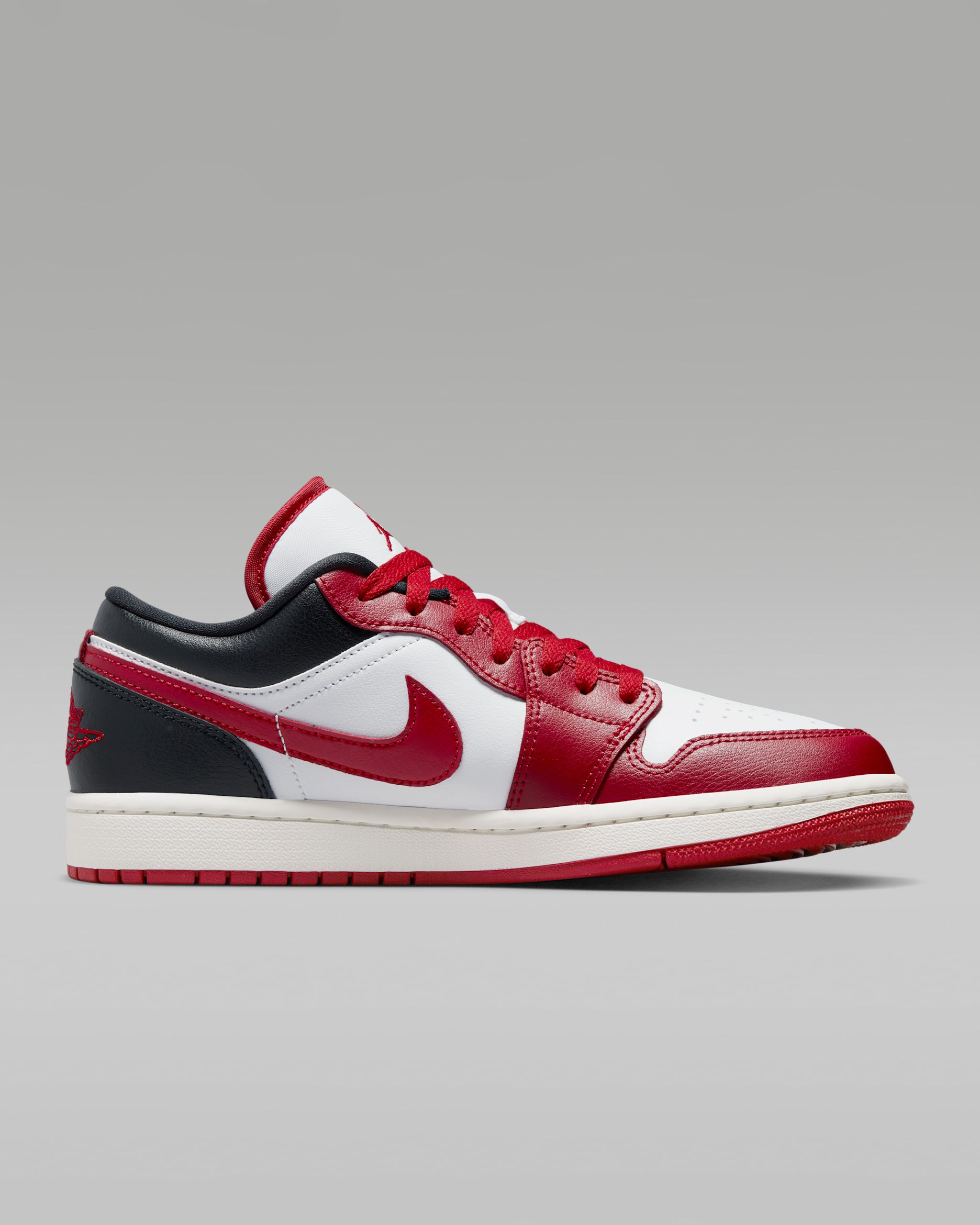 Air Jordan 1 Low – Image 3