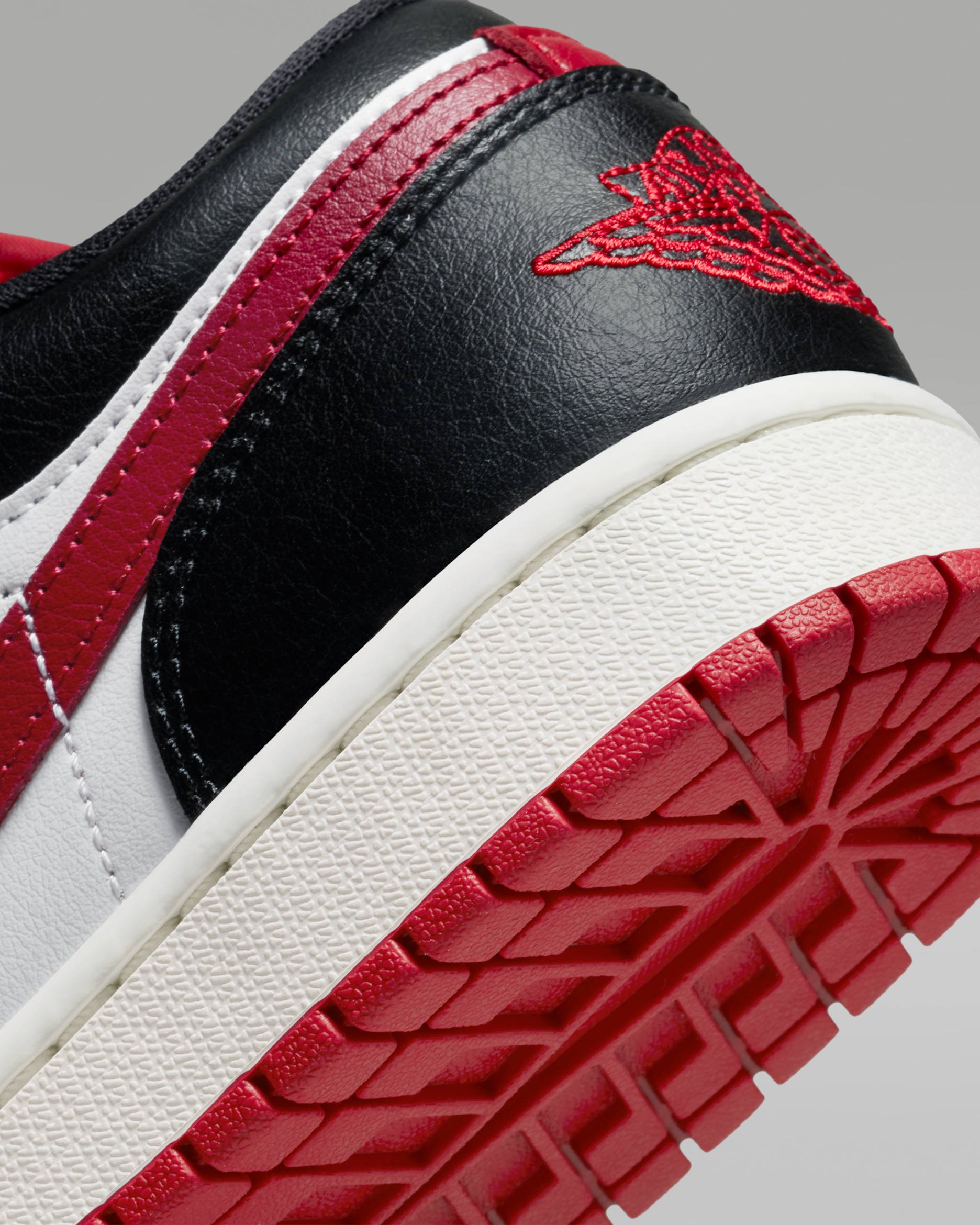 Air Jordan 1 Low – Image 7