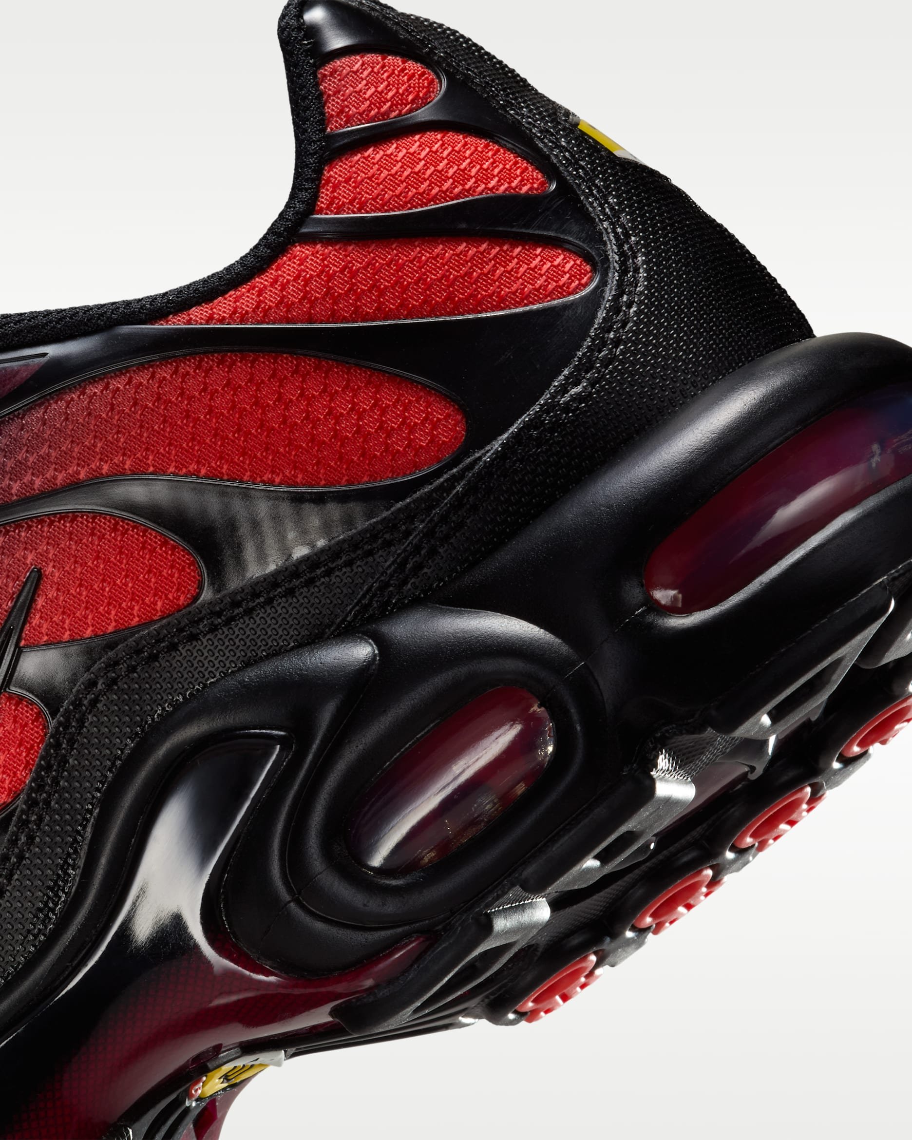 NIKE AIR MAX PLUS – Image 8