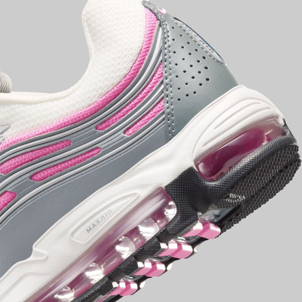 NIKE AIR MAX TL 2.5 – Image 7