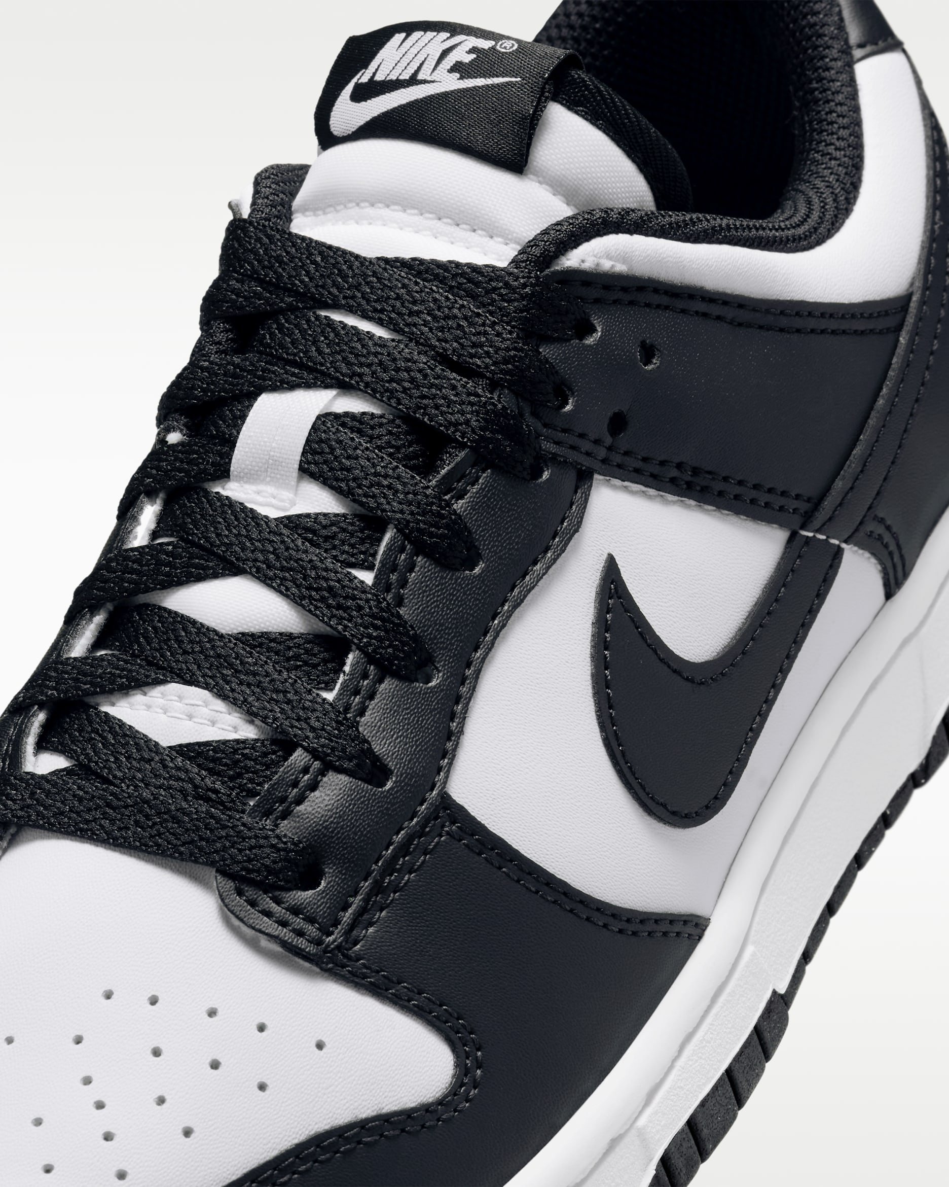 NIKE DUNK LOW NEXT NATURE – Image 7