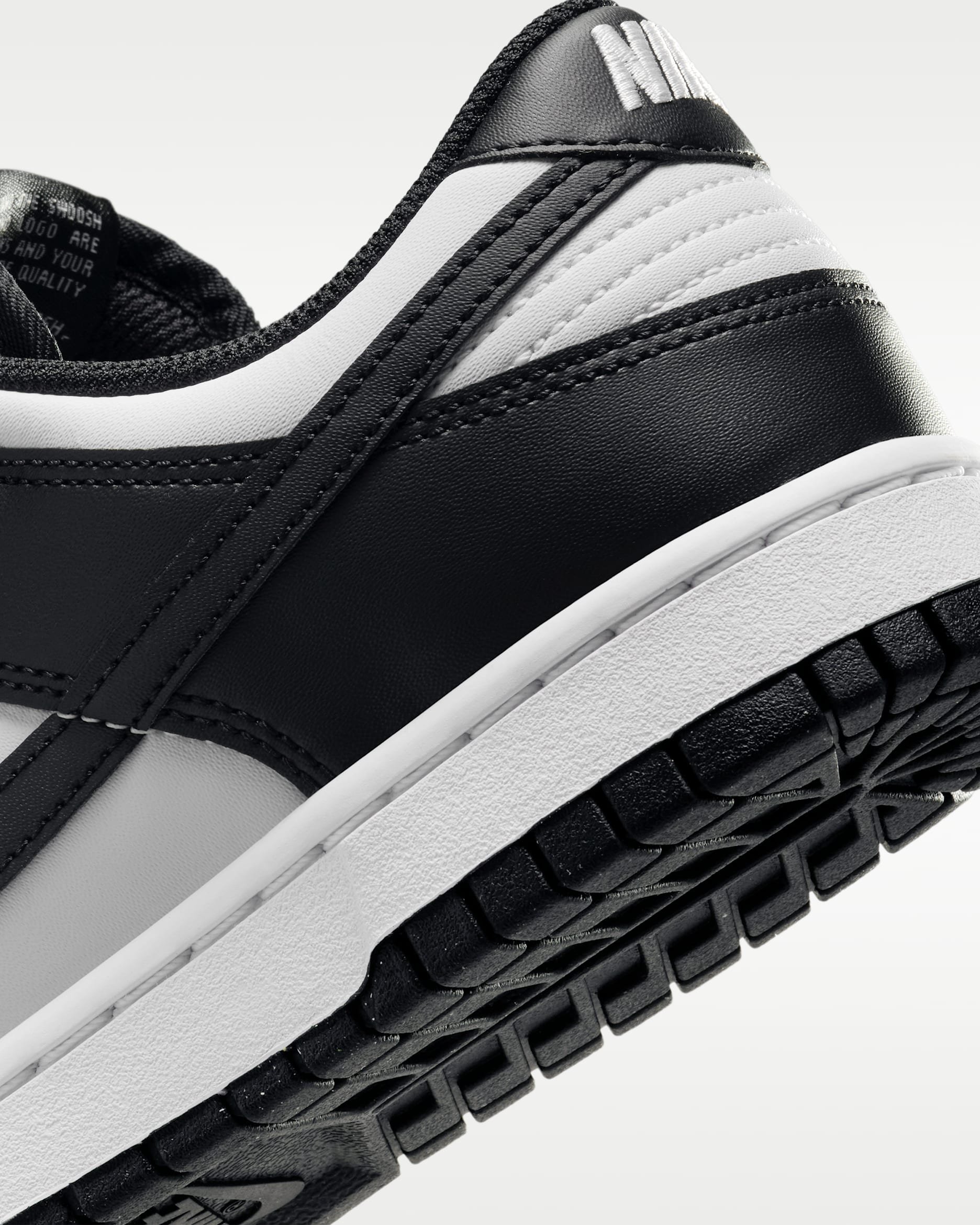 NIKE DUNK LOW NEXT NATURE – Image 8