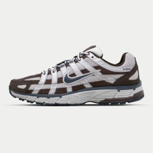 Nike Sportswear
P-6000