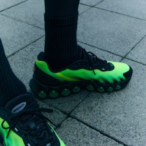 NIKE AIR MAX DN8