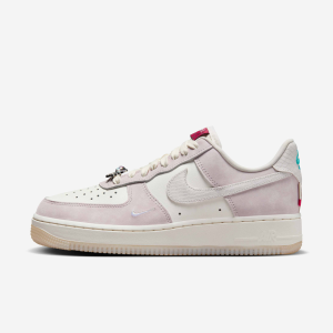 Nike Air Force 1 '07 LX