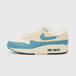 NIKE AIR MAX ONE