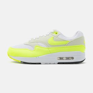 NIKE AIR MAX ONE