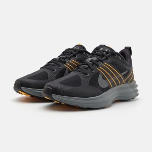 Nike Sportswear
LUNAR ROAM
