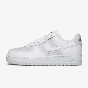 NIKE AIR FORCE 1 07 LX